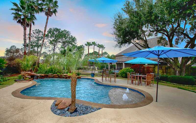 Oak-Hill-Pool_web Oak-Hill-Pool_web