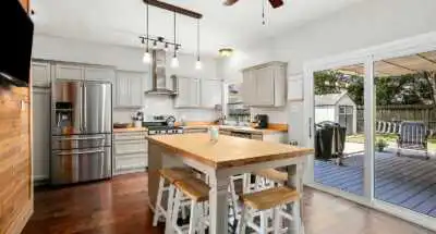 08-04-20010_web 08-04-20010_web