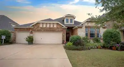 Western-Skyes-Front-From-Street_web Western-Skyes-Front-From-Street_web