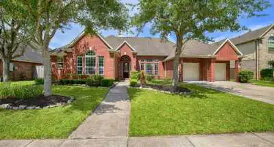 Bayou_Front-of-home_web