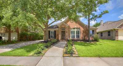 Farnworth_Front-of-home-another-view_web