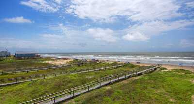 Howard-Balcony-Views-1_web 124 Howard Ave #A