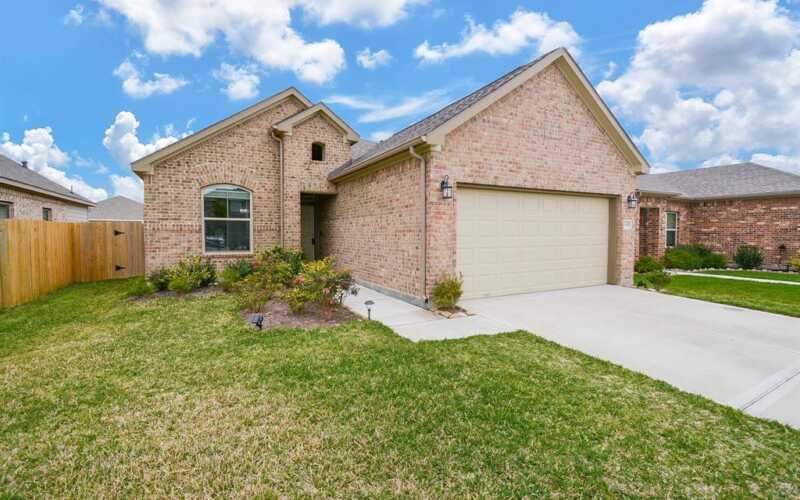 3305 Pantera Dr