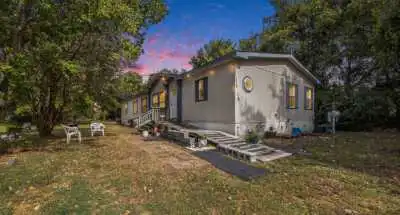 19541 Highway 35