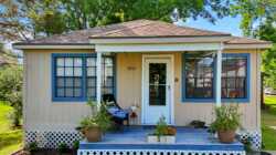 4802 Louise St