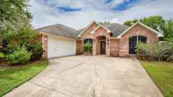 1815 Rustic Oak Ln