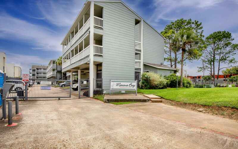 4011 NASA Rd 1 #408