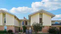 6909 Weis Dr