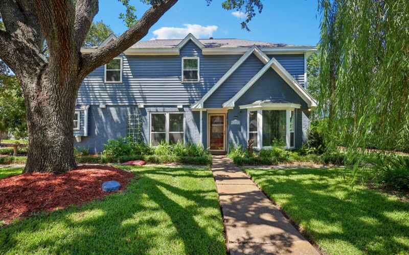 10439 Catlett Ln