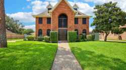 1712 White Wing Cir