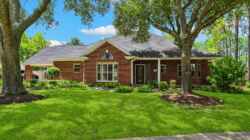 331 Creekside Dr