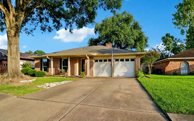806 Seacliff Dr
