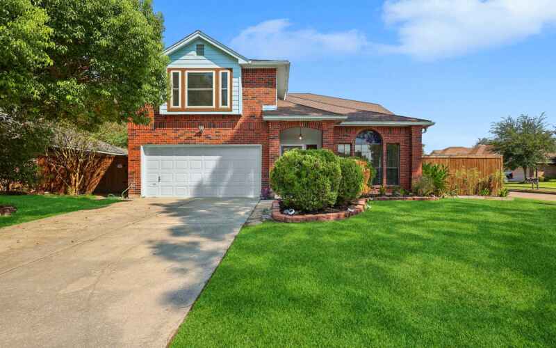 1313 Wildwood Dr