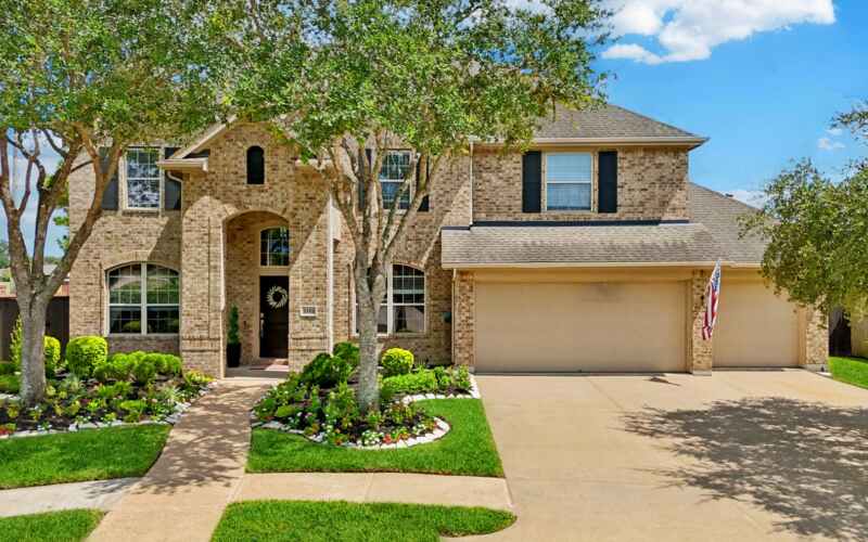 2102 Bayou Cove Ln