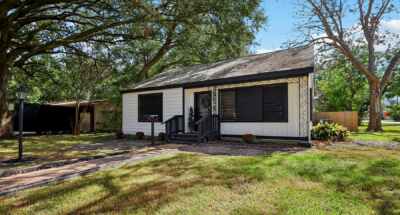2423-Meadow-Ln_web 2423 Meadow Ln