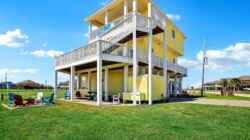 961 Hamilton Dr