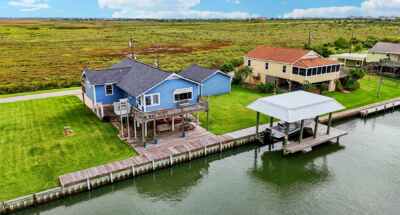 1221-Bay-St_web 1221 Bay St