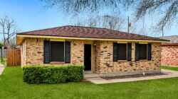 4710-Pine-St_web 4710 Pine St