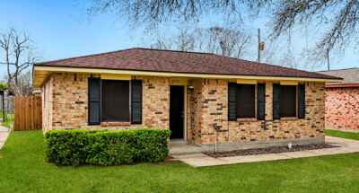 4710-Pine-St_web 4710 Pine St