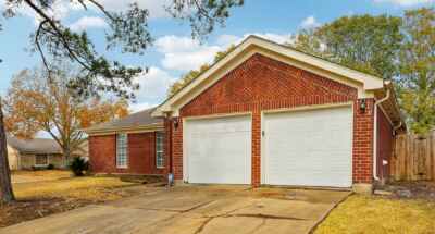 6603-Harpers-Dr_web 6603 Harpers Dr