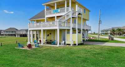 961-Hamilton-Dr_web 961 Hamilton Dr