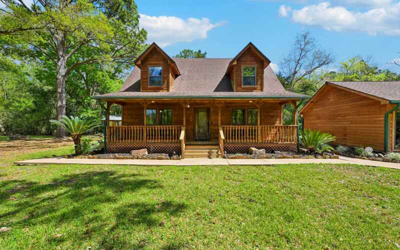 101-1-2-Avenue-J_web 101-1/2 Avenue J