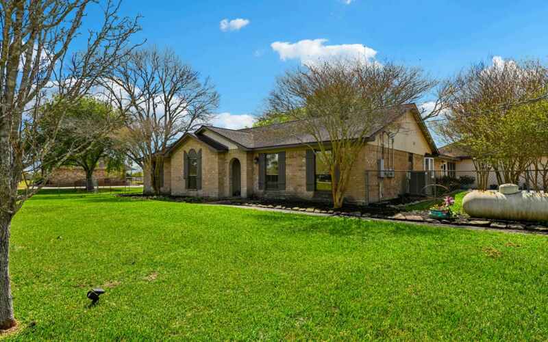 13917 Country Side St