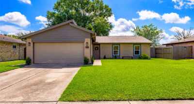 306-Morningside-Dr_web 306 Morningside Dr