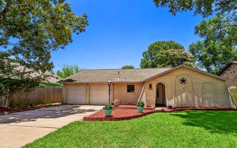 5110 Geneva Dr