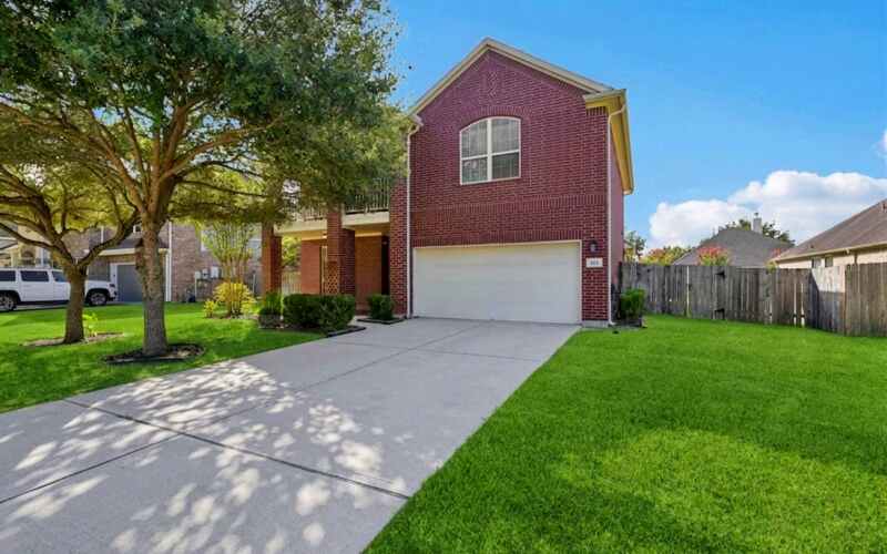 811-Arlington-Pointe-Dr_web 811 Arlington Pointe Dr