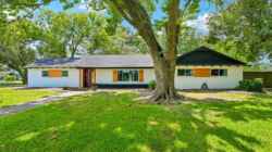 101-W-Larkspur-Dr_web 101 W Larkspur Dr