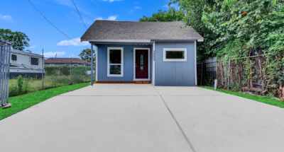 5603-N-Wayside-Dr_web 5603 N Wayside Dr